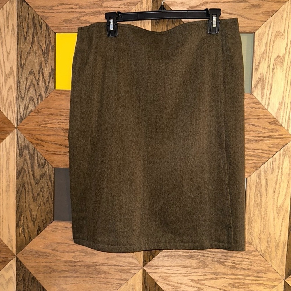Mark Shale Skirt Super 120’s Wool Faux Wrap Khaki A-Line Made in Italy Sz 16/XL - Picture 2 of 8